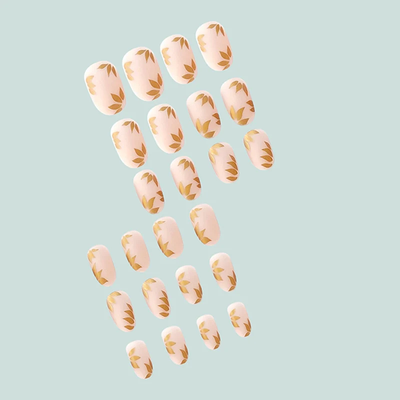 Elegant Gold Leaf Nail Art Stornfield
