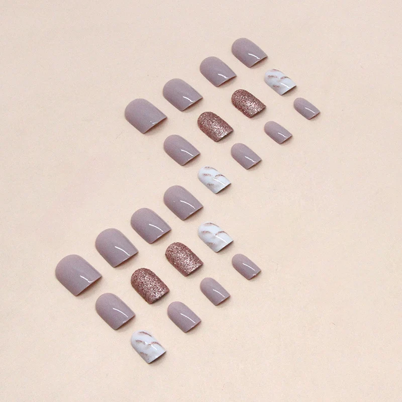 Luxurious Glitter and Marble Nail Art Stornfield