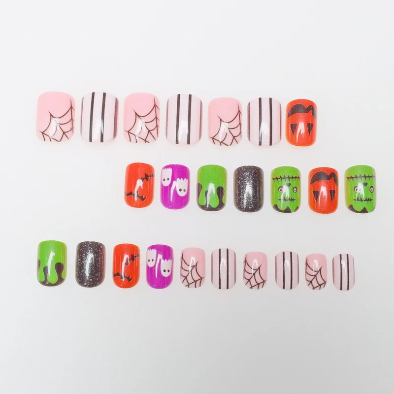 Halloween-Themed Nail Art Stornfield
