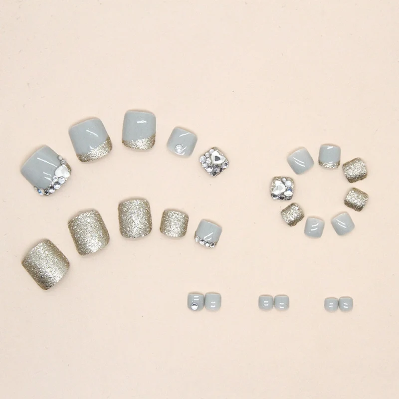 Glamorous Glittering False Nail Art Stornfield