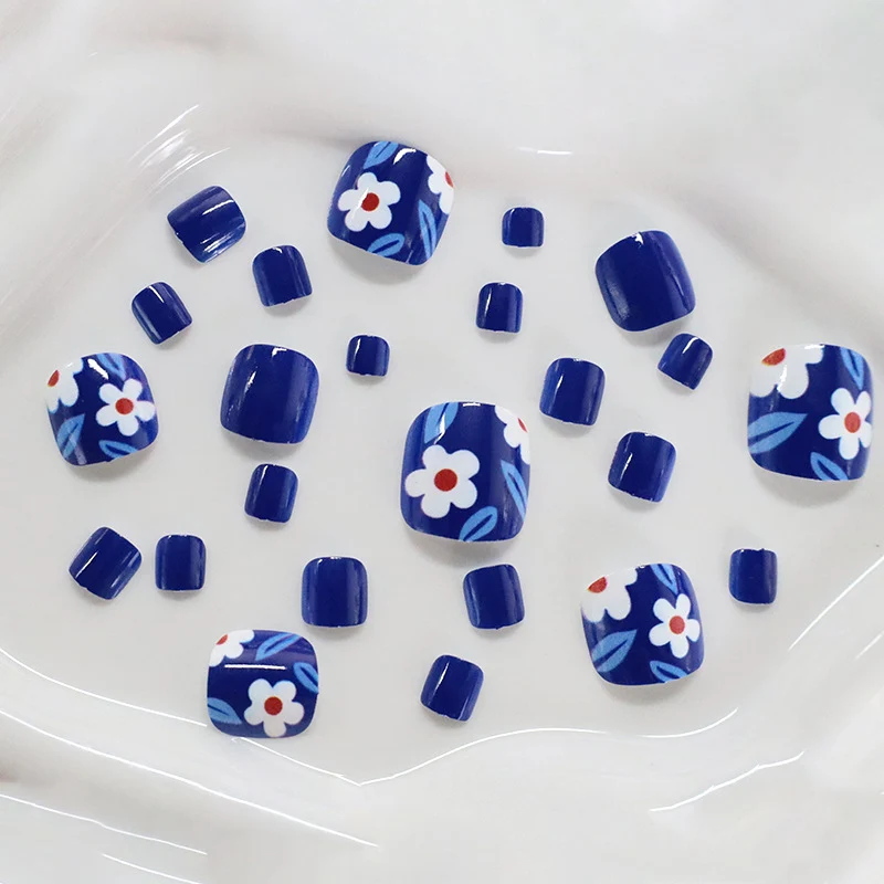 Decorative Floral Nail Design Stornfield