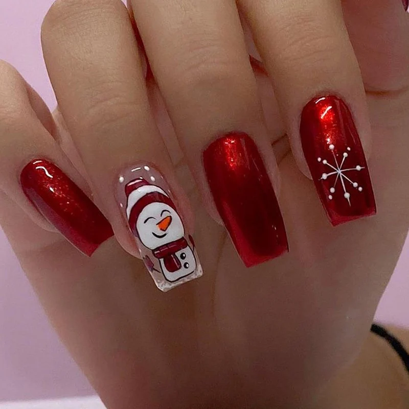 Artistic Winter-Themed Nail Art Stornfield