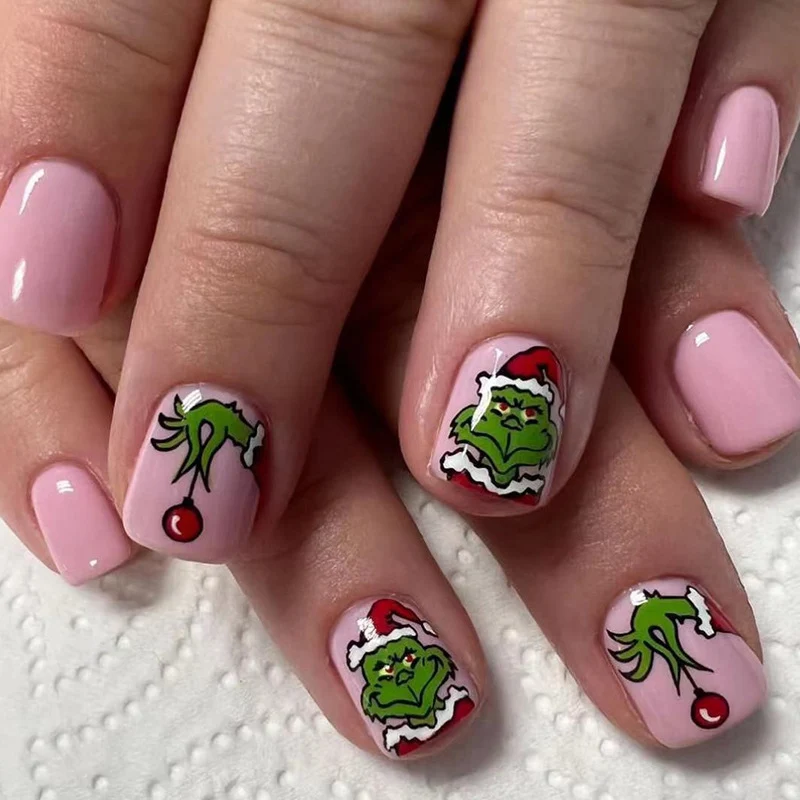 Artistic Winter-Themed Nail Art Stornfield