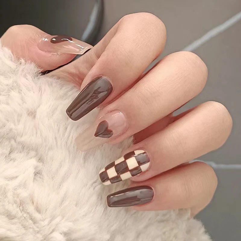 Artistic Checkered Nail Art Stornfield