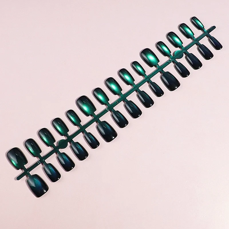 Stylish Iridescent Press-On Nail Set Stornfield