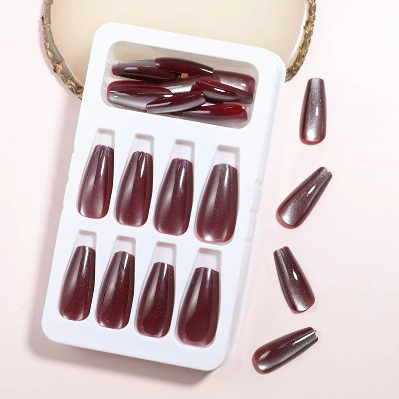 Short Almond Press-On Nail Set Stornfield