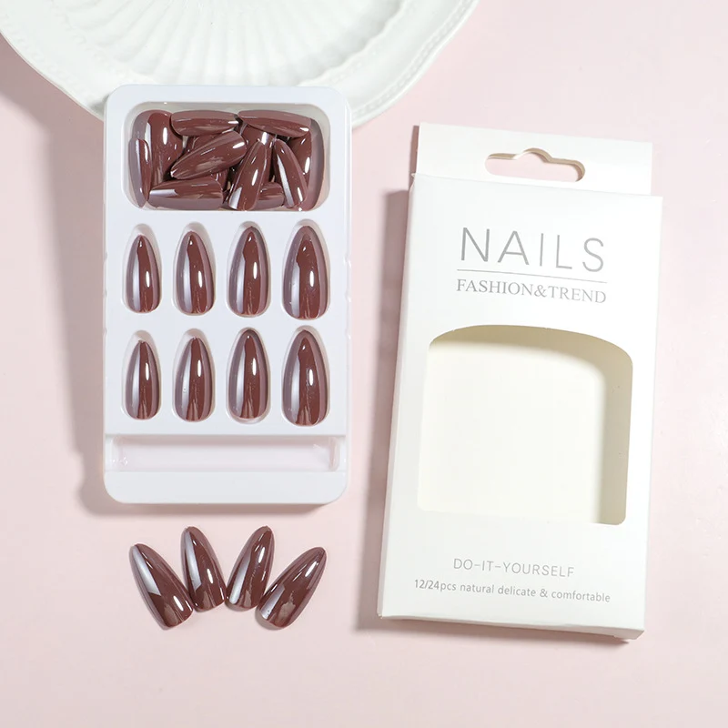Press-On Nail Art Stornfield