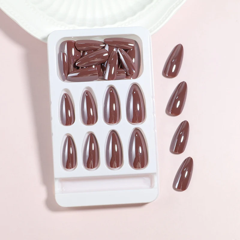 Press-On Nail Art Stornfield