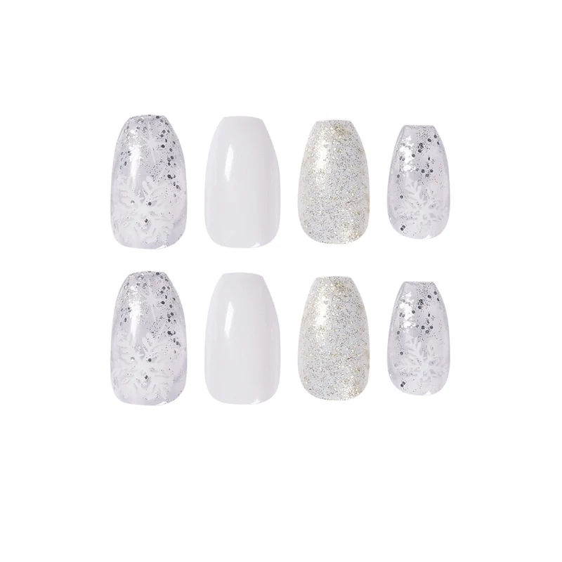 Glamorous nail art with winter motif Stornfield