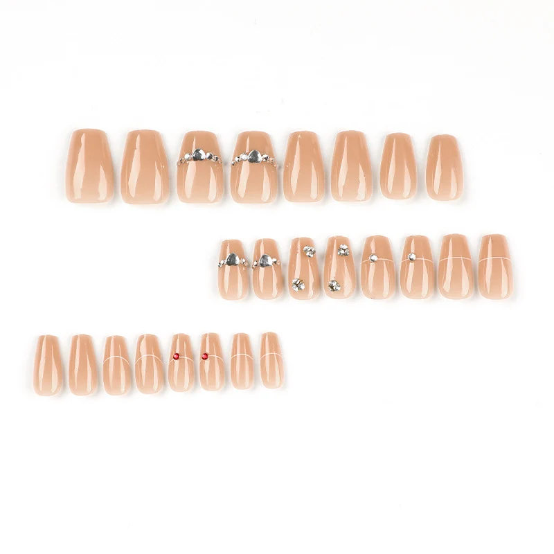 Glamorous nail art with rhinestone embellishment Stornfield