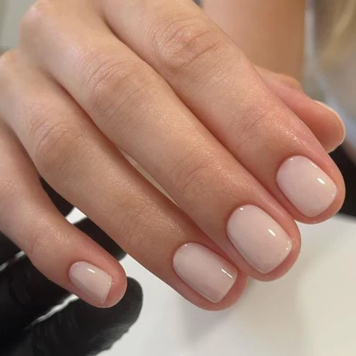 Glamorous nail art with high-gloss finish Stornfield