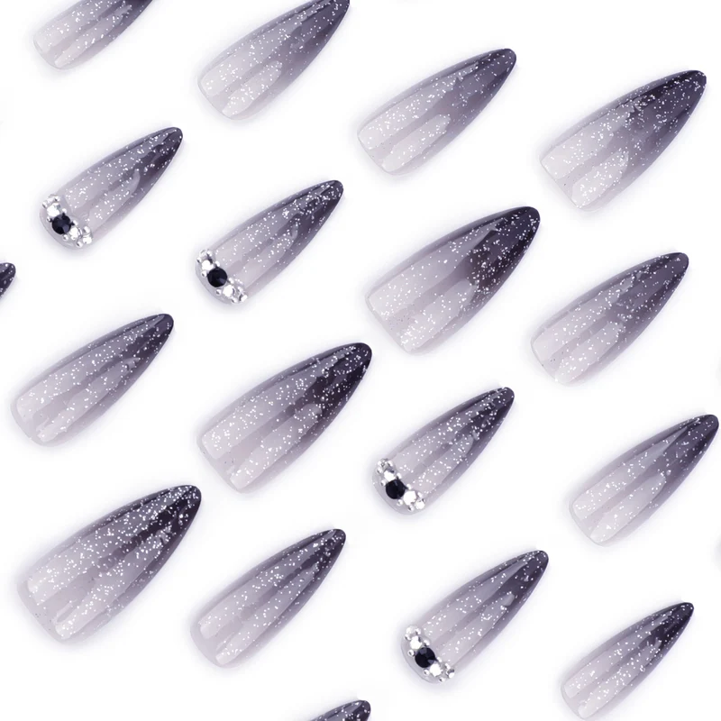 Glamorous artificial nails with sparkling accents Stornfield