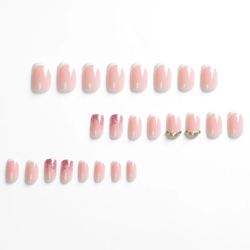 Glamorous Art Nails Stornfield