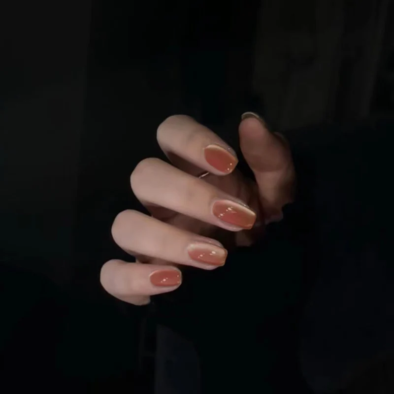 Elegant and sophisticated nail art Stornfield