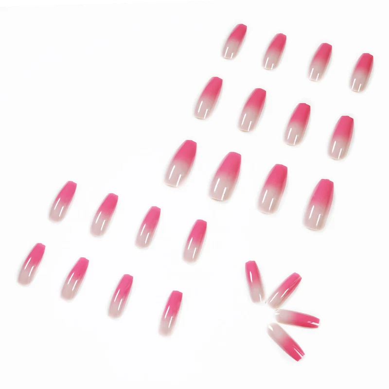 Elegant and creative art nails Stornfield