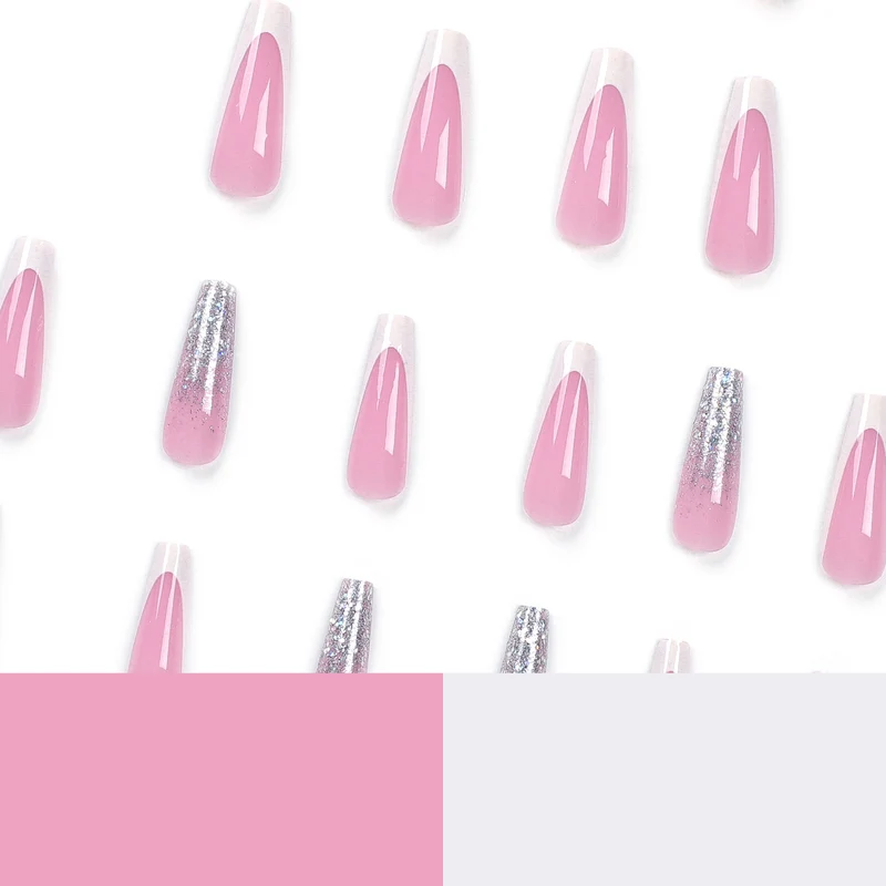 Elegant and Sparkling Nail Art Stornfield
