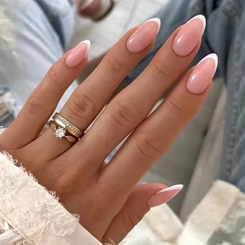 Elegant and shiny nail extensions Stornfield