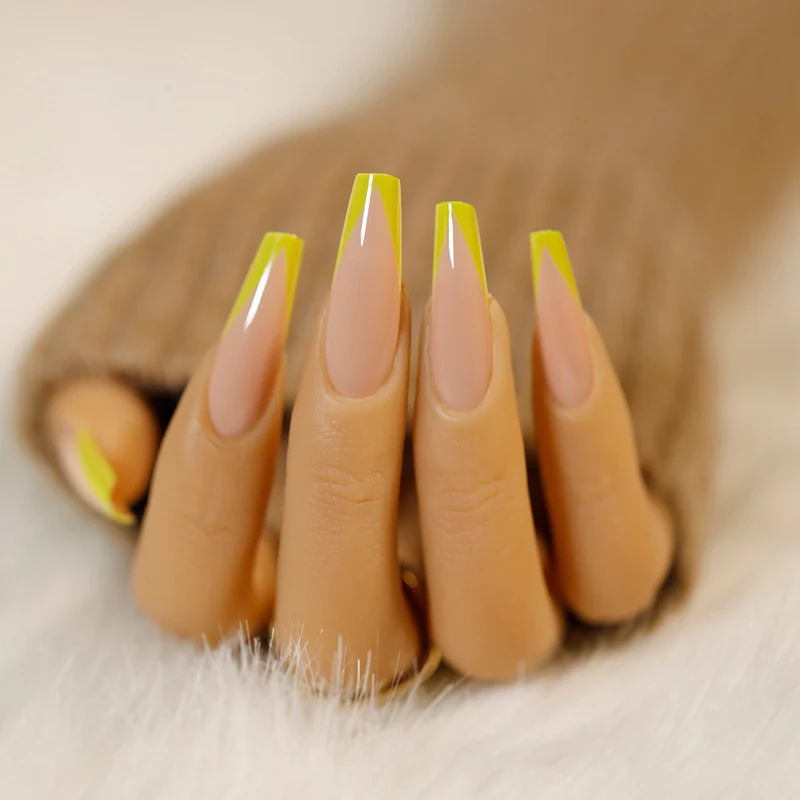 Elegant Nail Art with Trendy French Tips Stornfield