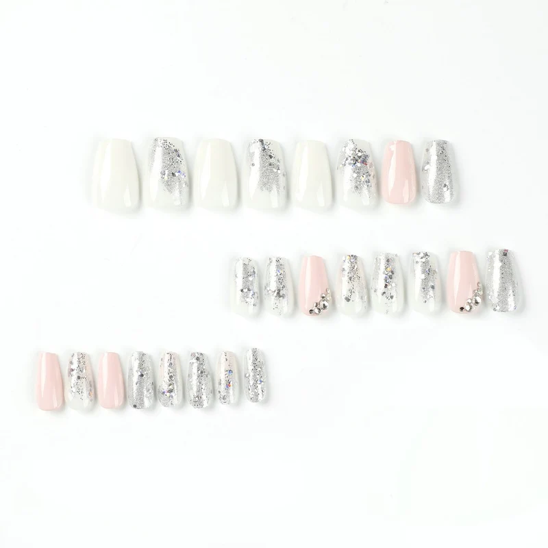 Elegant Nail Art with Glitter Details Stornfield