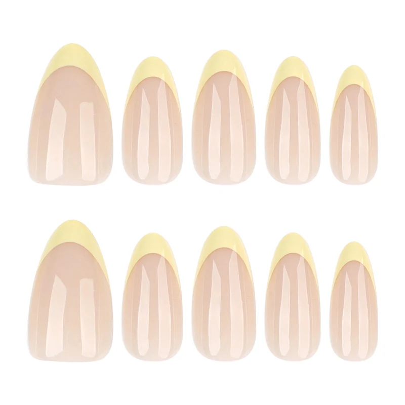 Elegant Nail Art with Gradient and Shine Stornfield