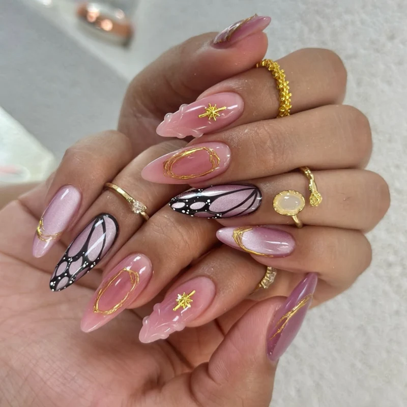 Elegant nail art in maritime design with glitter and 3D accents Stornfield