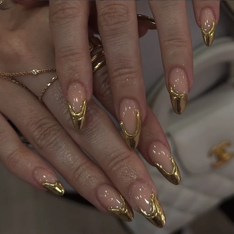 Elegant nail art in maritime design with glitter and 3D accents Stornfield
