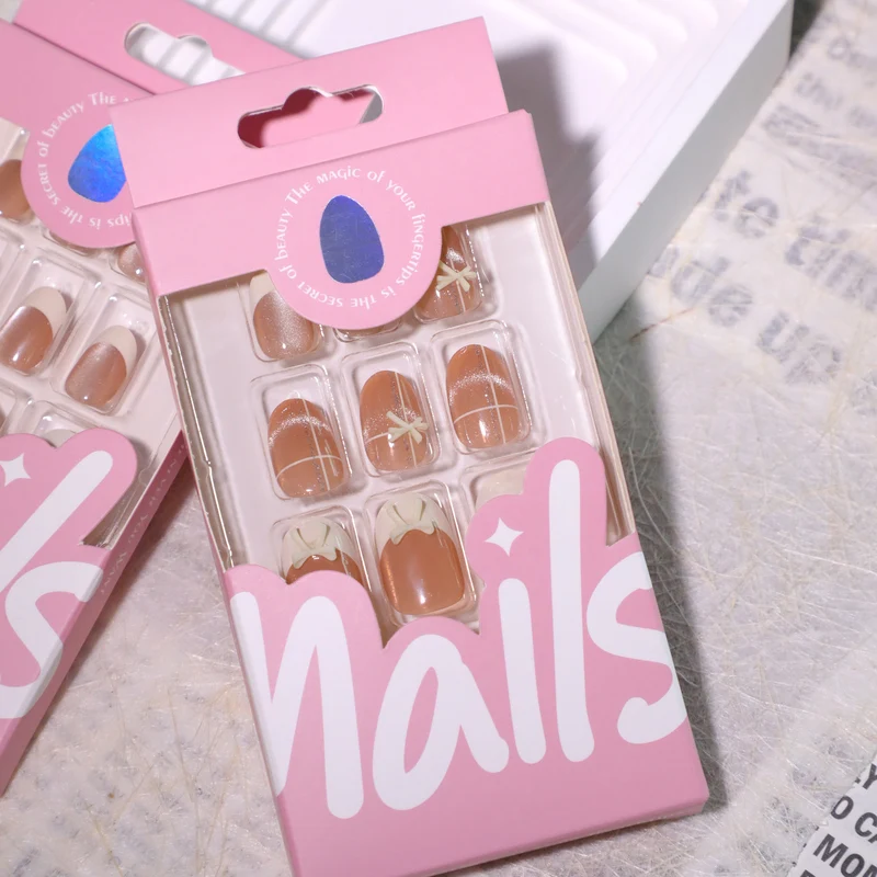 Elegant Artificial Nail Art with Delicate Floral Designs Stornfield