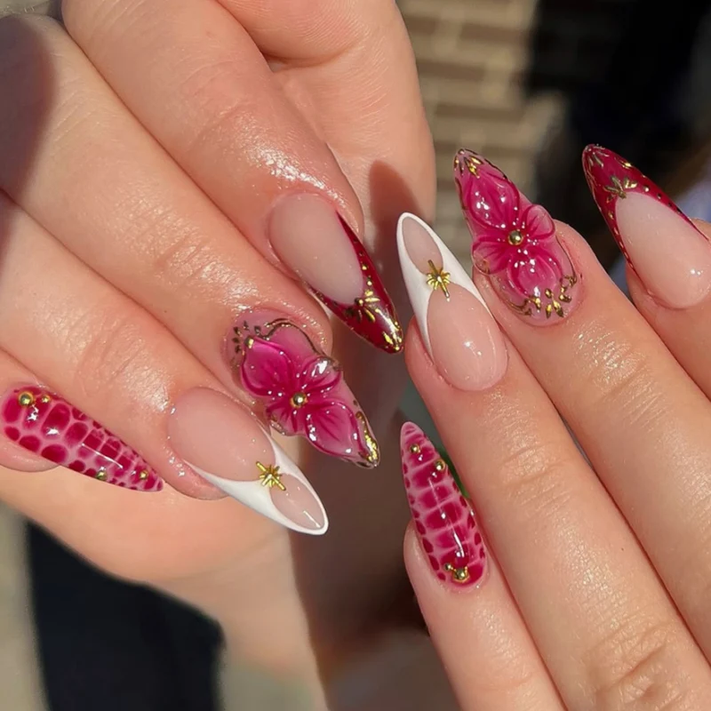 Elegant artificial nails with floral accents Stornfield