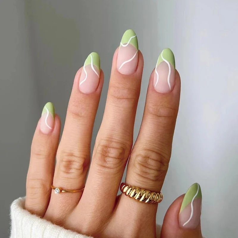 Elegant Artificial Nails with Floral and Modern Design Stornfield