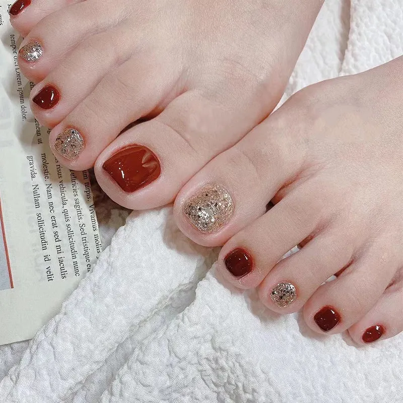 Elegant foot nail art with glitter and gradient Stornfield