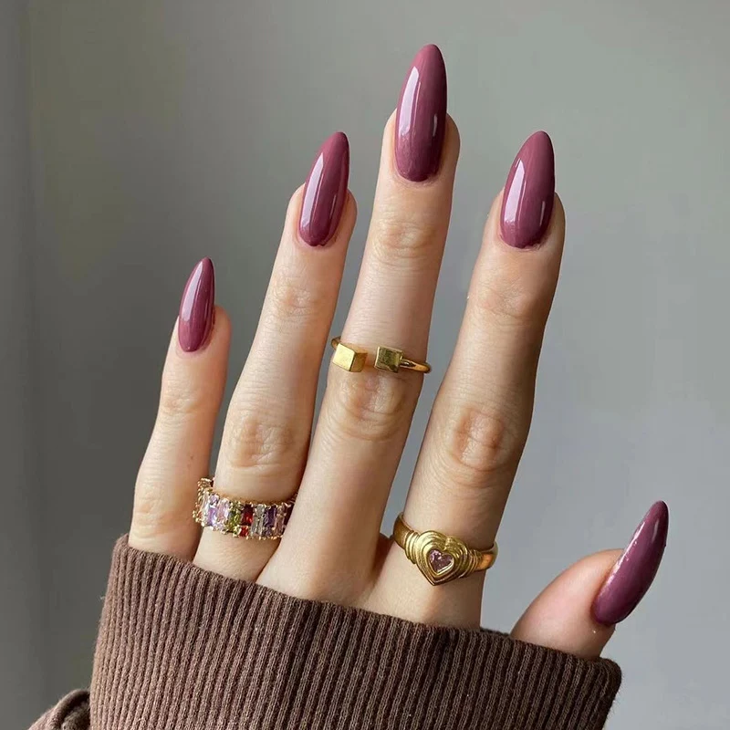 Elegant Acrylic Nails with High Gloss Finish Stornfield