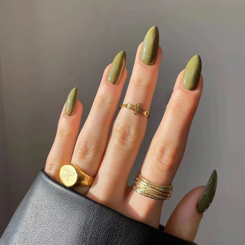 Elegant Acrylic Nails with High Gloss Finish Stornfield