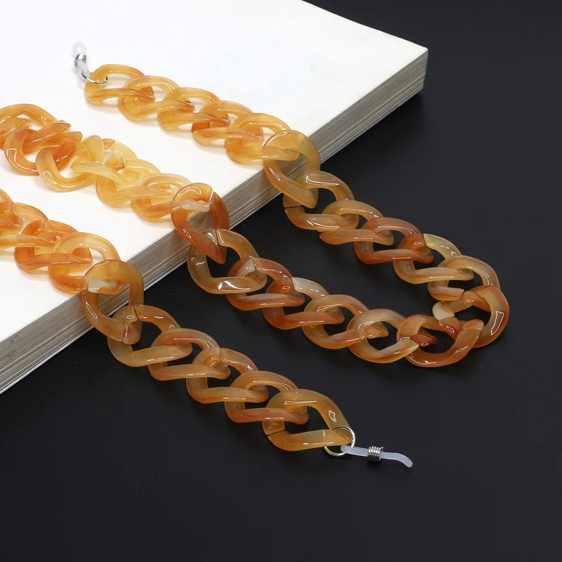 Fashionable Chunky Chain Eyewear Holder Stornfield