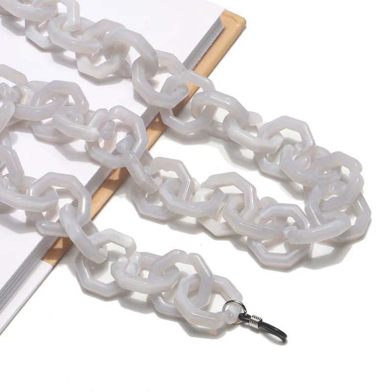 Fashionable Chunky Chain Eyewear Holder Stornfield