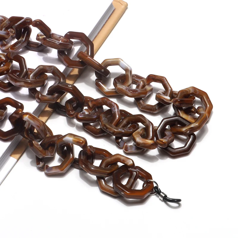 Fashionable Chunky Chain Eyewear Holder Stornfield