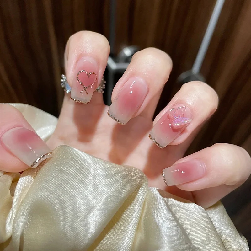 Glamorous Nail Art Stornfield