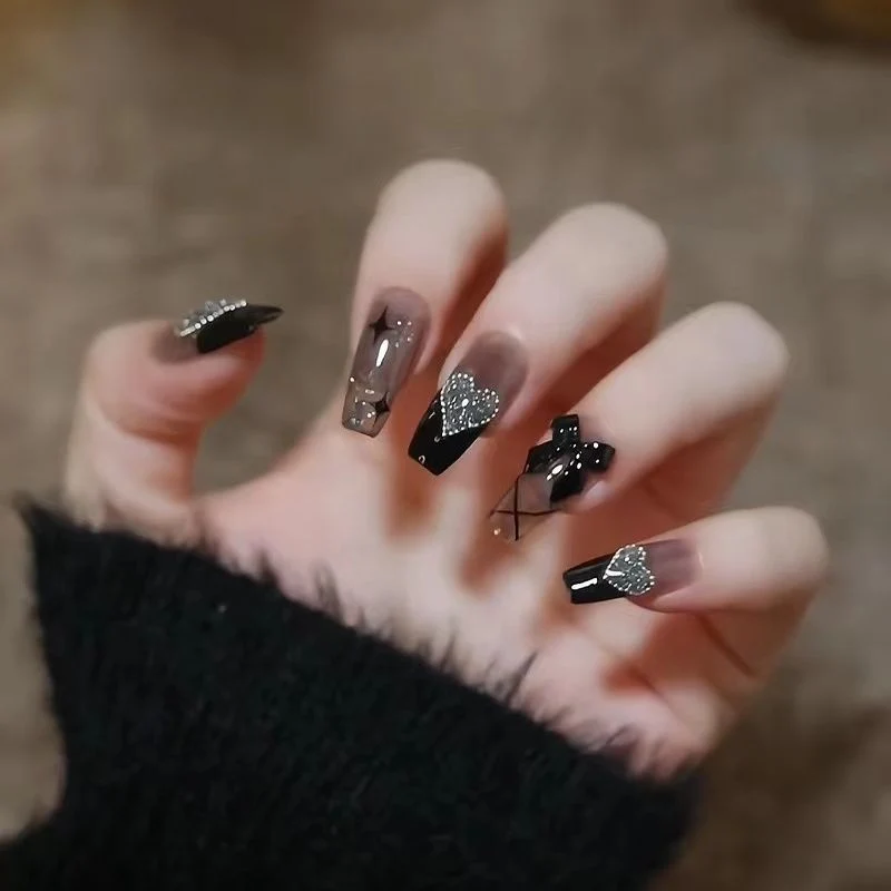 Glamorous Nail Art Stornfield