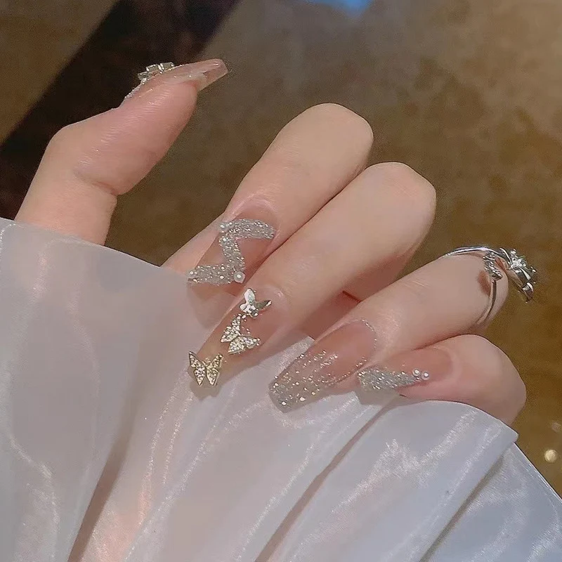 Glamorous Nail Art Stornfield