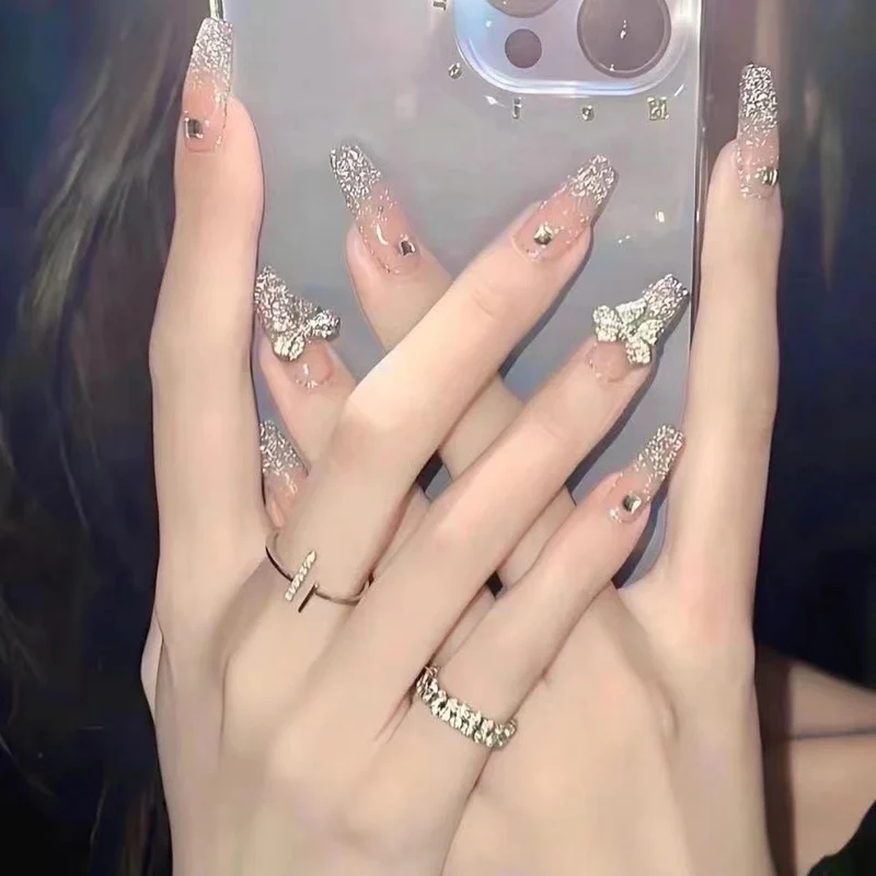 Glamorous Nail Art Stornfield