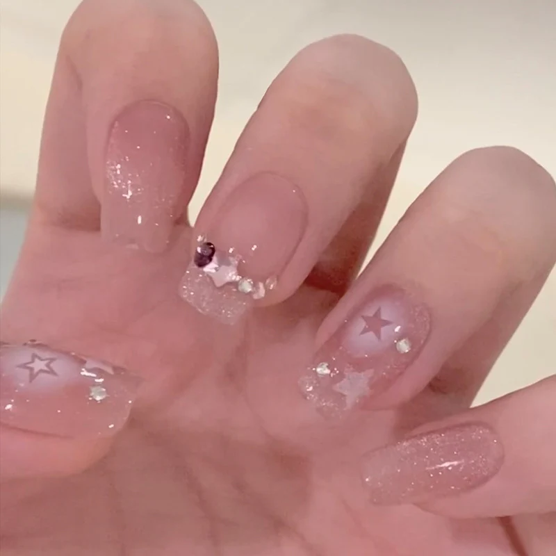 Glamorous Nail Art Stornfield