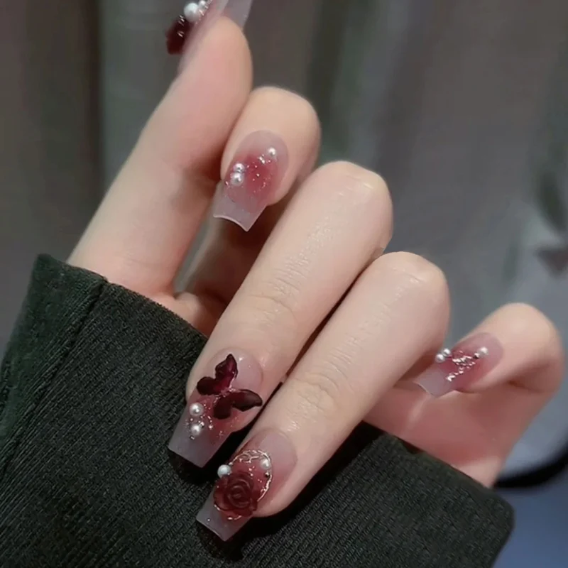 Glamorous Nail Art Stornfield