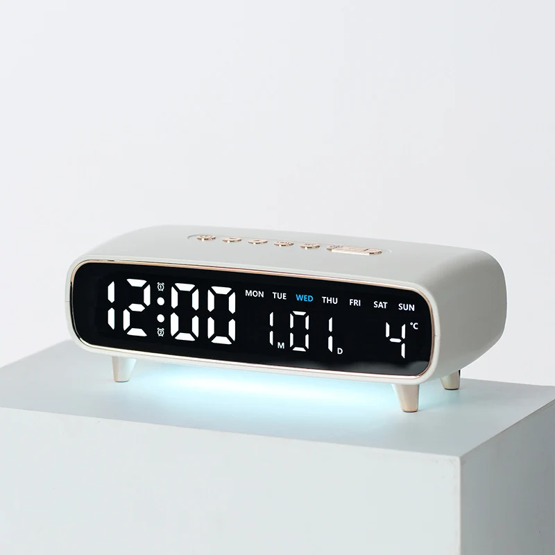 Digital radio alarm clock with temperature and date display Stornfield