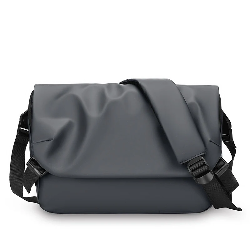 Water-Resistant Messenger Bag Stornfield