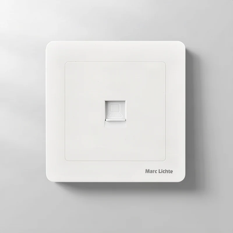 European flush-mounted socket 16 A