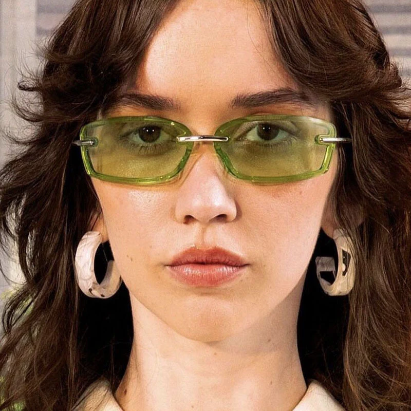 Dame trendy solbrille med moderne design og UV-beskyttelse Luvikno