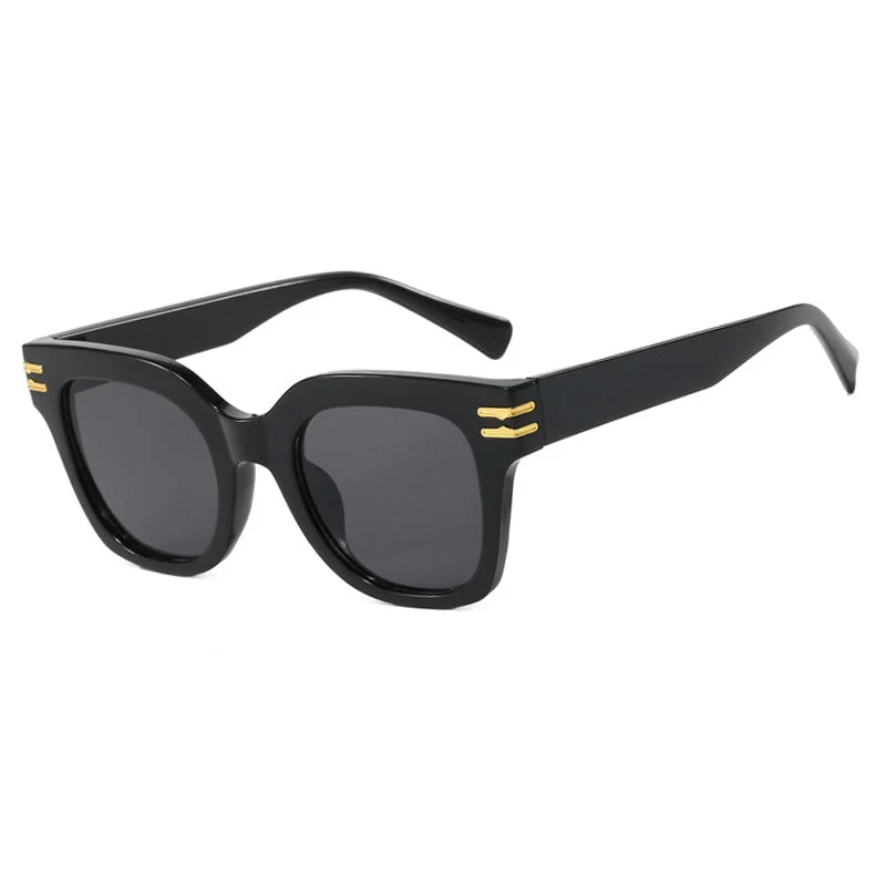 Dame moteriktig solbrille med elegante aksenter Luvikno