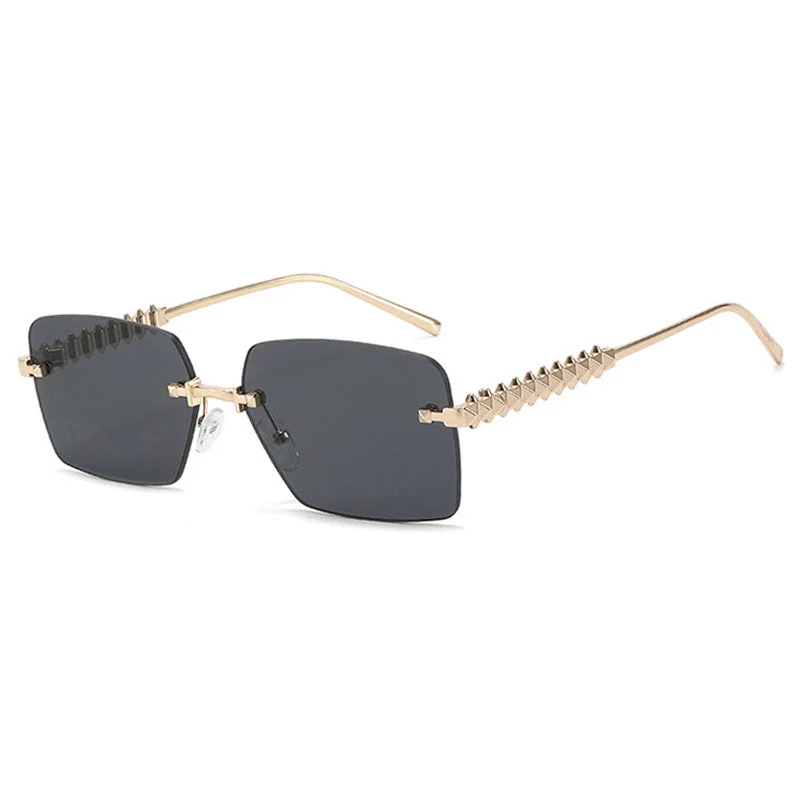 Dame moteriktig solbrille med unikt og dekorativt ramme Luvikno