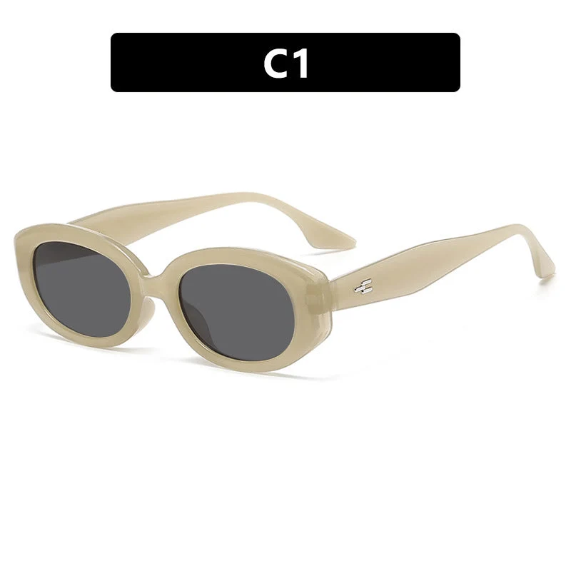 Dame moteriktig solbrille i stilfullt retro-design Luvikno