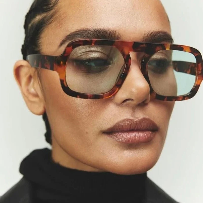 Dame moteriktig solbrille i moderne retro-stil Luvikno