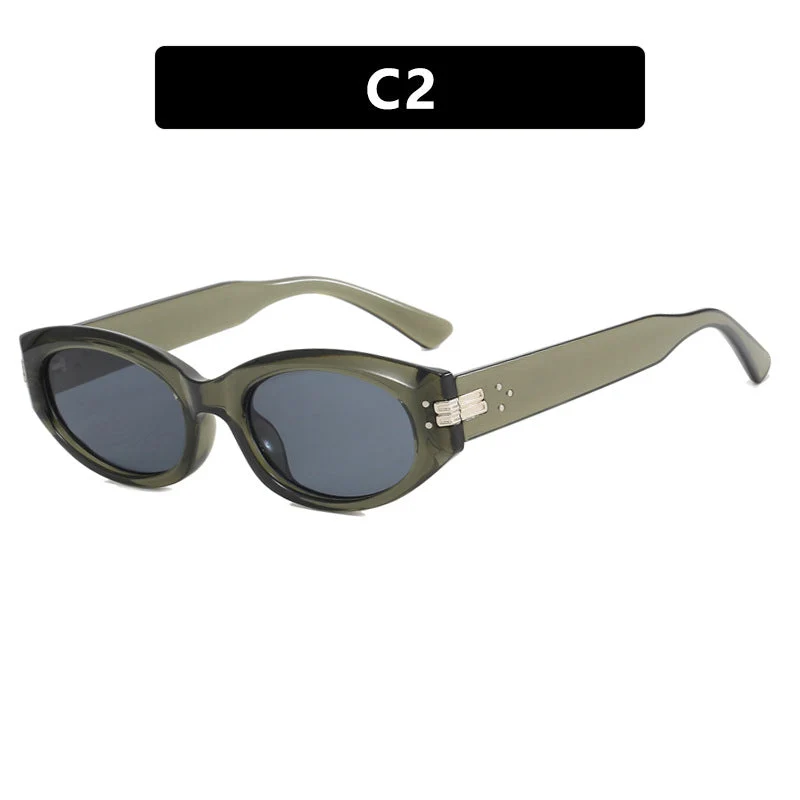 Dame moteriktig solbrille i elegant retrostil Luvikno